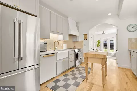 903 8th St NE, Washington, DC 20002 photo 9