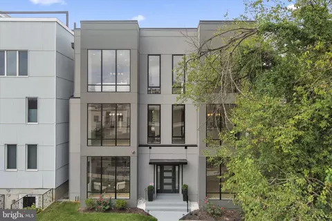 517 Montana Ave NE #2B, Washington, DC 20017