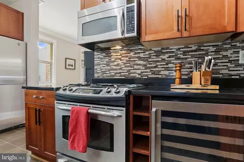 105 6th St SE #201, Washington, DC 20003 photo 14