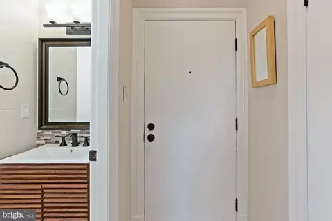 105 6th St SE #201, Washington, DC 20003 photo 19