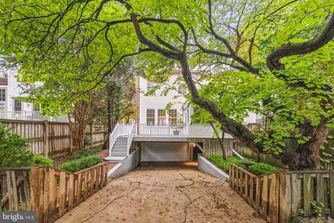 Exterior - 3630 Windom Pl NW, Washington, DC 20008 photo 6 of 6