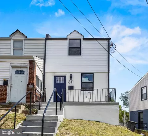 811 51st St NE, Washington, DC 20019