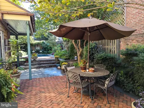 Exterior - 210 5th St SE, Washington, DC 20003 photo 11 of 14