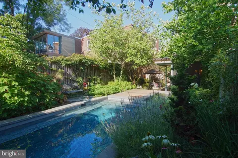 Exterior - 210 5th St SE, Washington, DC 20003 photo 5 of 14