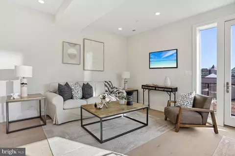 1744 Lanier Pl NW #2, Washington, DC 20009 photo 4