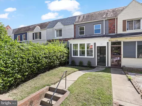 3421 Eads St NE, Washington, DC 20019