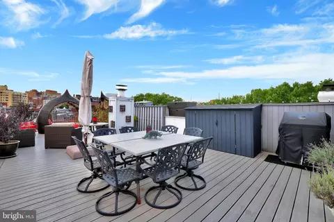 Exterior - 1 Logan Cir NW #PH7, Washington, DC 20005 photo 8 of 10