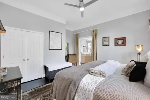 Bedroom - 1 Logan Cir NW #PH7, Washington, DC 20005 photo 3 of 8