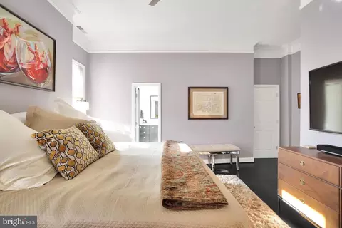 Bedroom - 1 Logan Cir NW #PH7, Washington, DC 20005 photo 6 of 8