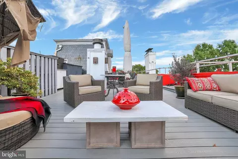 Exterior - 1 Logan Cir NW #PH7, Washington, DC 20005 photo 2 of 10