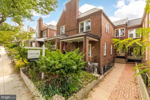 1742 Hobart St NW, Washington, DC 20009