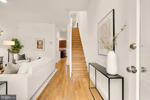 Entry Way - 304 9th St NE, Washington, DC 20002 photo 1 of 7