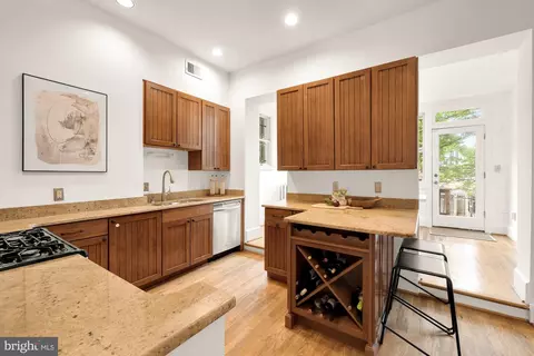 Kitchen - 304 9th St NE, Washington, DC 20002 photo 1 of 7