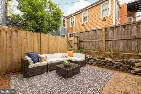 Exterior - 304 9th St NE, Washington, DC 20002 photo 5 of 5
