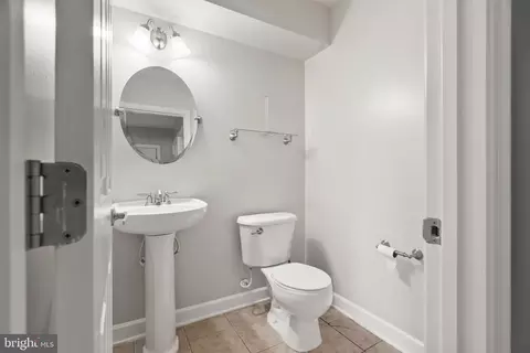 107 57th St SE, Washington, DC 20019 photo 32