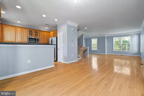 107 57th St SE, Washington, DC 20019 photo 5
