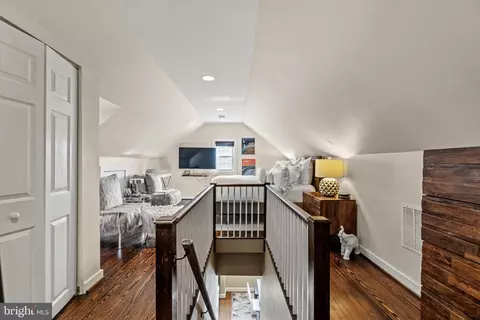 2233 S Street St NE, Washington, DC 20002 photo 11
