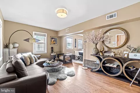 2233 S Street St NE, Washington, DC 20002