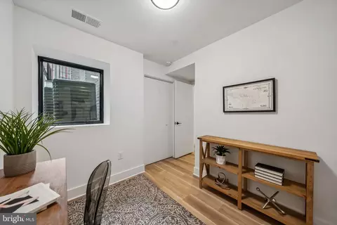 Entry Way - 2015 13th St NW #1, Washington, DC 20009 photo 3 of 4