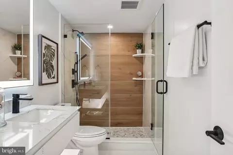 Bath - 2015 13th St NW #1, Washington, DC 20009 photo 1 of 3