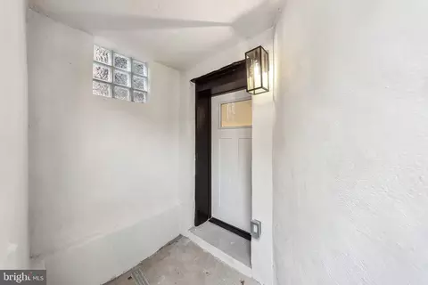 Entry Way - 2015 13th St NW #1, Washington, DC 20009 photo 4 of 4