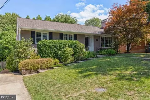 4427 Springdale St NW, Washington, DC 20016