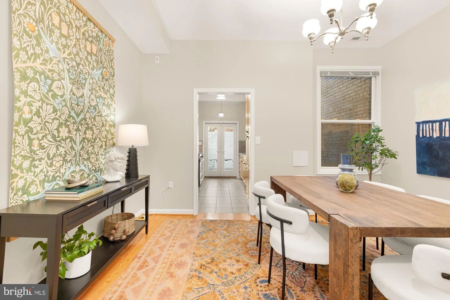 Dining - 1502 D St SE, Washington, DC 20003 photo 1 of 2