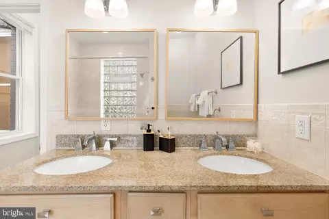 Bath - 1502 D St SE, Washington, DC 20003 photo 3 of 5