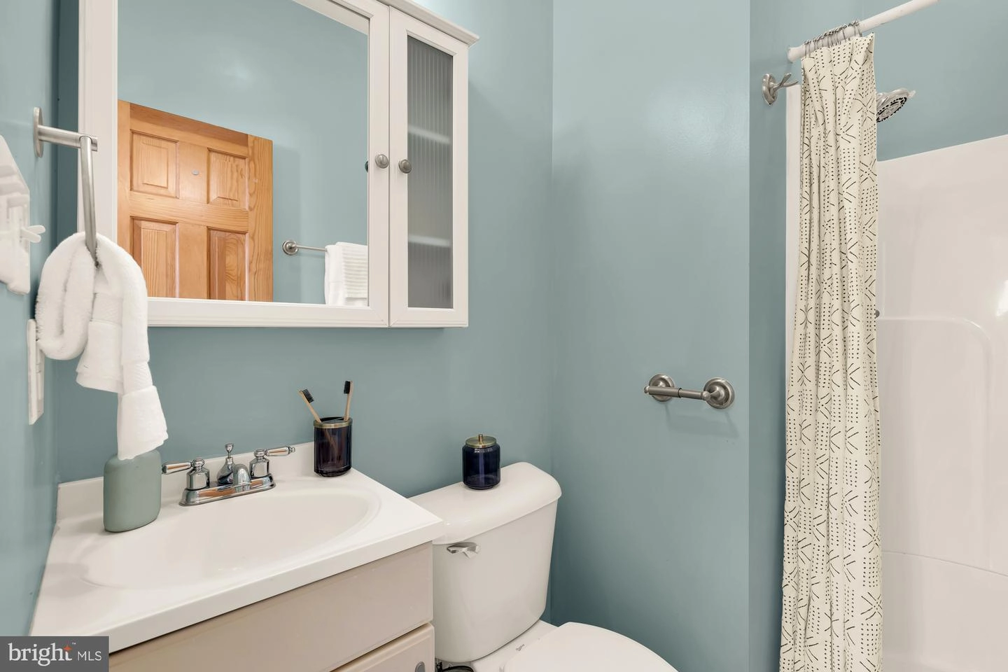 Bath - 1502 D St SE, Washington, DC 20003 photo 4 of 5