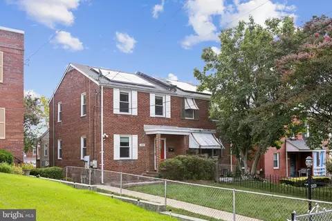 5039 11th St NE, Washington, DC 20017