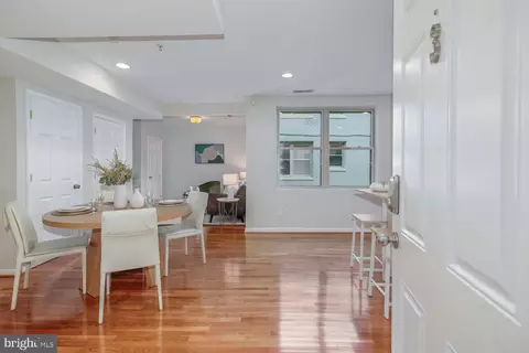 423 18th St NE #3, Washington, DC 20002 photo 2