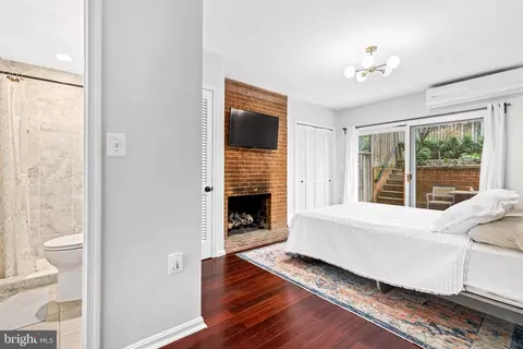 Bedroom - 550 7th St SE, Washington, DC 20003 photo 1 of 12