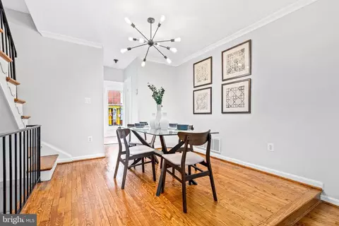 Dining - 550 7th St SE, Washington, DC 20003 photo 1 of 4