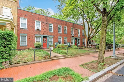 1428 A St SE, Washington, DC 20003