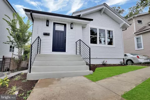 2825 Brentwood Rd NE, Washington, DC 20018