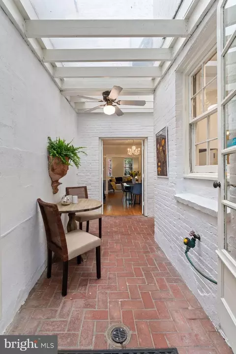 Entry Way - 108 4th St NE, Washington, DC 20002 photo 4 of 11