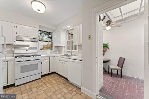 Kitchen - 108 4th St NE, Washington, DC 20002 photo 1 of 3