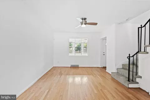 Living - 413 36th St NE, Washington, DC 20019 photo 2 of 5