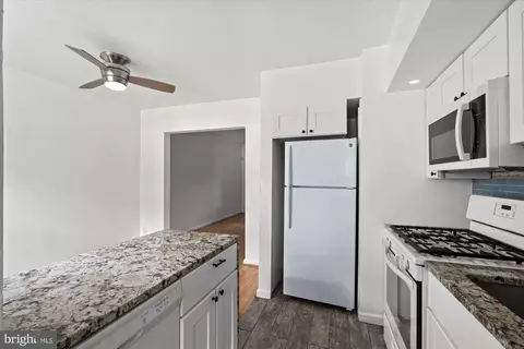 Kitchen - 413 36th St NE, Washington, DC 20019 photo 2 of 3