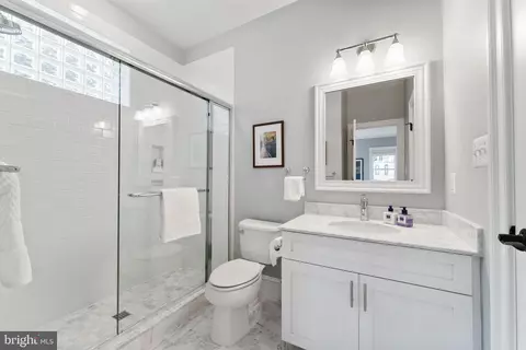 626 4th St NE, Washington, DC 20002 photo 17