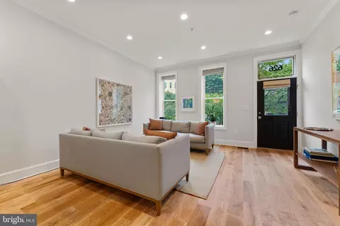 626 4th St NE, Washington, DC 20002 photo 4