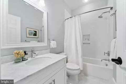 626 4th St NE, Washington, DC 20002 photo 21
