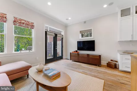 626 4th St NE, Washington, DC 20002 photo 12