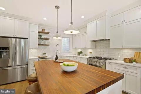 1232 I St NE #1, Washington, DC 20002