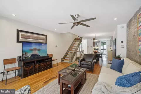 230 M St SW, Washington, DC 20024