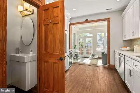 403 K St NE, Washington, DC 20002 photo 19