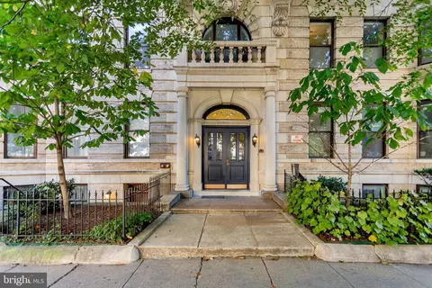 1115 12th St NW #605, Washington, DC 20005