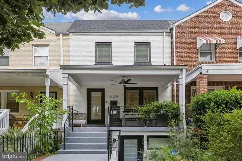 329 18th St NE, Washington, DC 20002