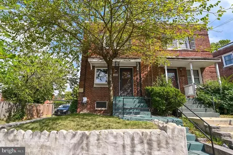 1110 46th Pl SE, Washington, DC 20019