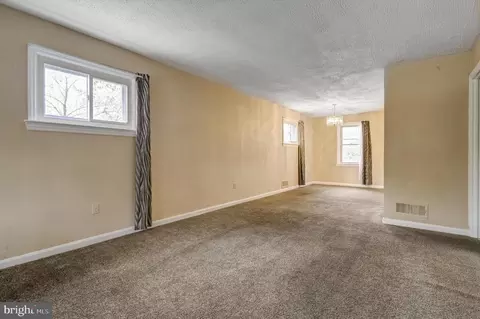 1110 46th Pl SE, Washington, DC 20019 photo 4